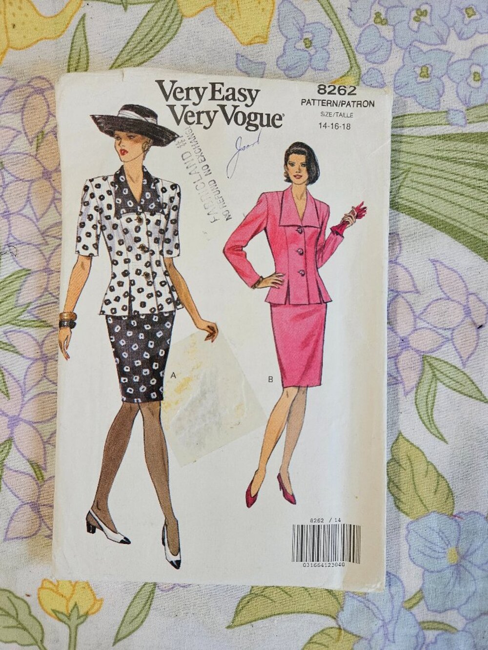 Vintage 1992 Sewing Pattern UNCUT Vogue 8262